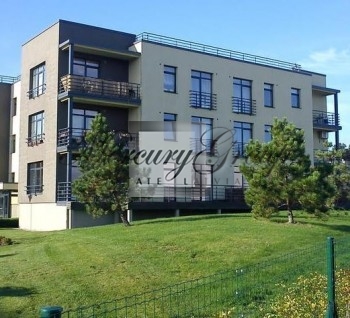 Продаётся мебелированная квартира с бытовой техникой. В стоимость вход...