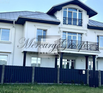 Izīrē apartamentu viesnīcu Baltezera ezera krastā