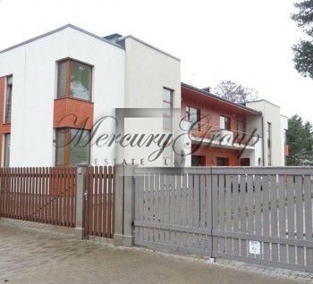 Modern and new twin-house in Jurmala is offered for rent.
Good locatio...
