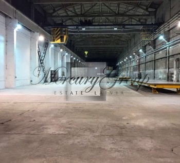 Сдаётся в аренду цех, в цеху имеется два мостовых крана 10 тн. и 20/5 ...