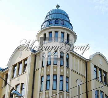 Продается уникальная квартира с башней
