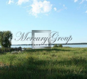Продается земля на самом берегу озера Кишезерс со стороны Риги.- Можно...