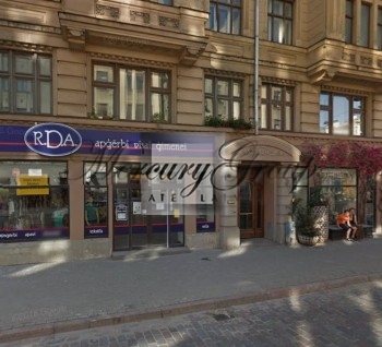 Mēs piedāvājam nomai komerctelpu Rīgas centrā
