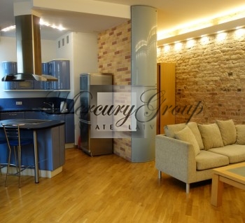 We offer for rent a cozy 2-room apartment in the quit center of Riga