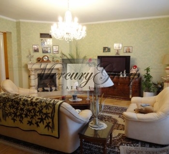 A luxury spacoius detached family house in Mezhapark...