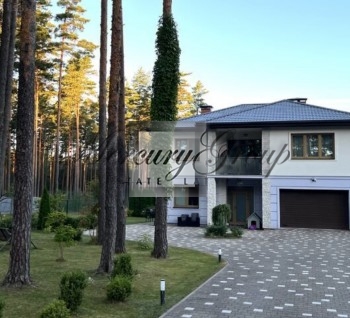Private house with tennis court for sale in Bukulti