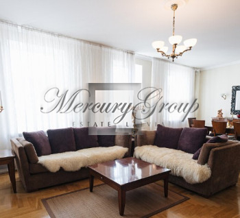 For sale 2 bedroom apartment in a renovated house in the center of Riga
