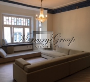 Short-term apartment rental in the city center!