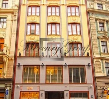 Commercial premises for sale in Old Town!
