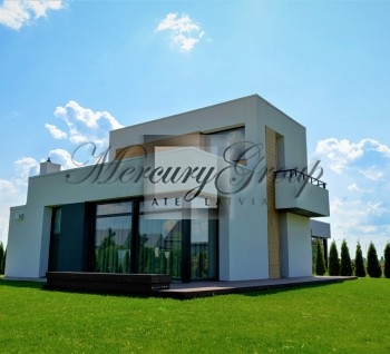 A brand new, modern private house with three bedrooms in Pinki is for rent. 