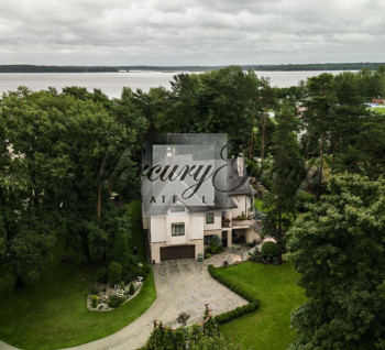 Omulīga privatmāja Mežaparkā