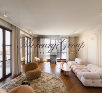 Продается шикарная студия с дизайнерским ремонтом в проекте Lofts & Rosegold