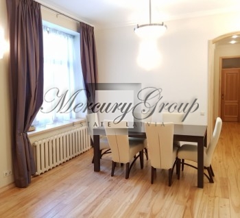 For rent cozy apartment in city centre