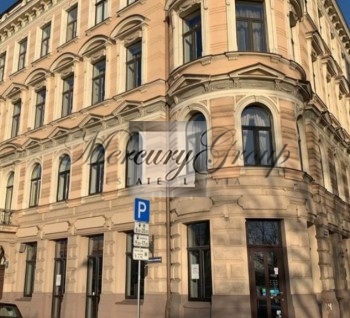 Plašas telpas priekš restorāna paša Vecrīgā