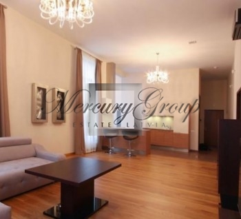 We offer for rent 3-bedroom apartment in the center of Riga