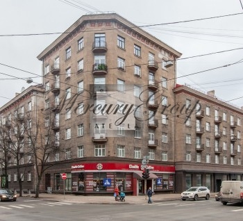 Iznomā komerctelpas Stabu ielā