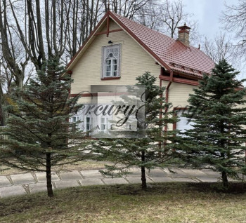 Очаровательный дом на продажу на берегу Лиелупе
