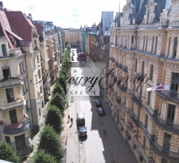 Продаем просторные апартаменты в новом проекте в центре Риги