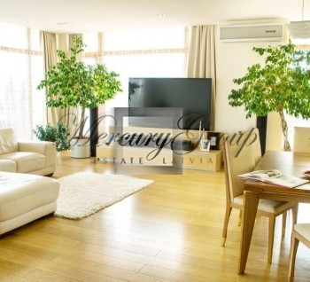 A stunning 3 bedroom apartment in new residential building Tomsona Terraces...