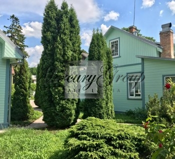 Продаем дом в центре Юрмалы, в 5-ти мин. ходьбы от моря...