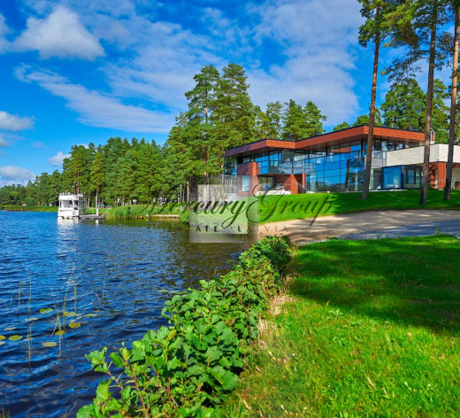 Māja pie ezera - villa ar piestātni, bunkuru u...