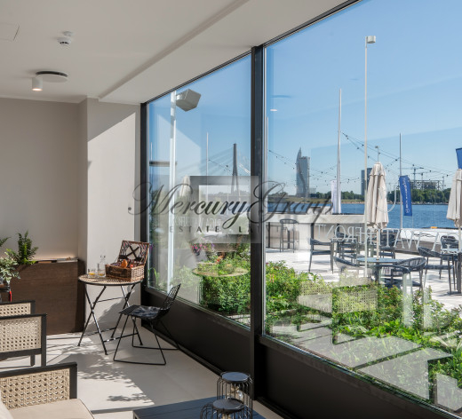 Pārdod dzīvokli ar Riga Waterfront Courtyard m...