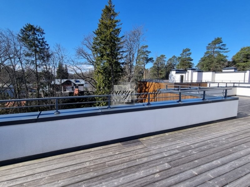 PineWood is a cozy project with luxury apartments surrounded by pine trees. Nr. 27