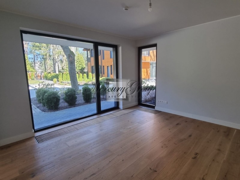 PineWood is a cozy project with luxury apartments surrounded by pine trees. Nr. 23