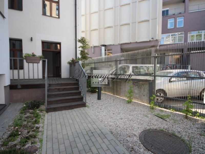 Dzirnavu 6 - a renovated historical building in the quiet center. Nr. 4