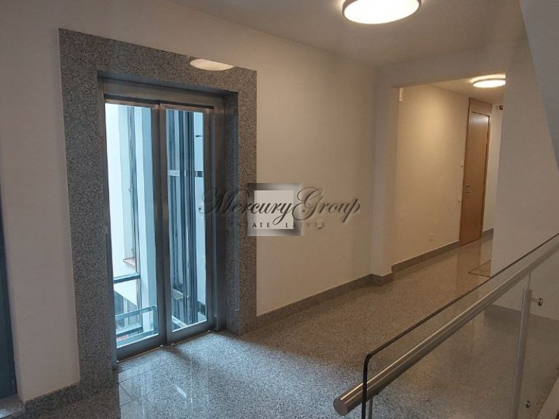 PineWood is a cozy project with luxury apartments surrounded by pine trees. Nr. 22