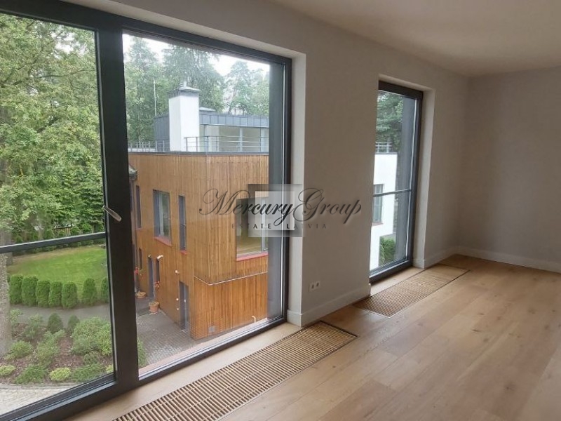 PineWood is a cozy project with luxury apartments surrounded by pine trees. Nr. 12