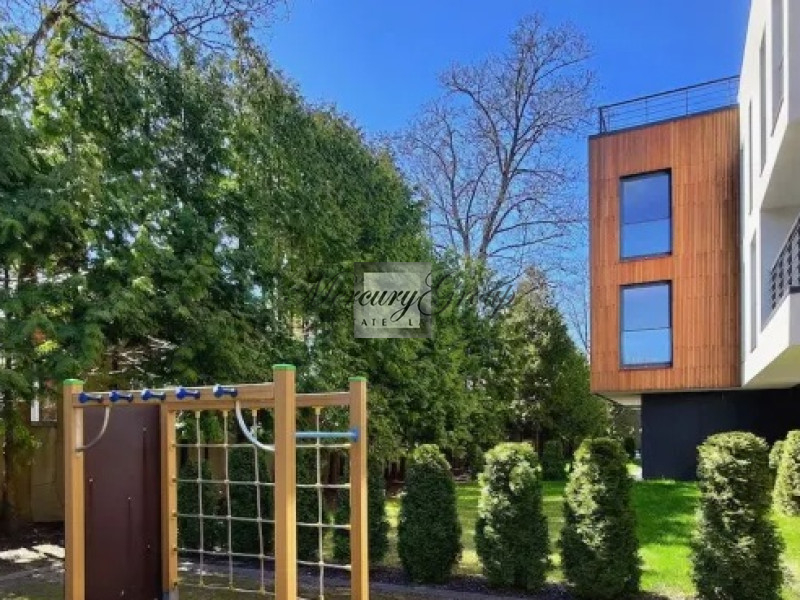 PineWood is a cozy project with luxury apartments surrounded by pine trees. Nr. 6