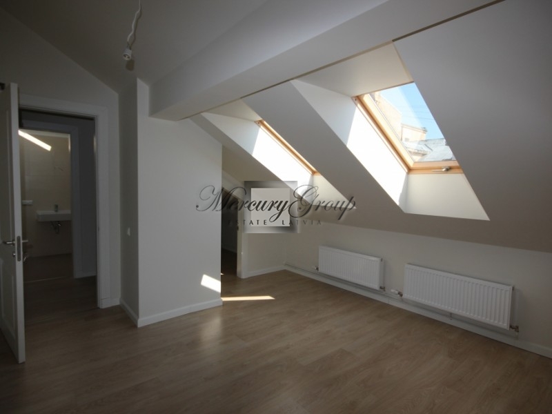 Dzirnavu 6 - a renovated historical building in the quiet center. Nr. 2